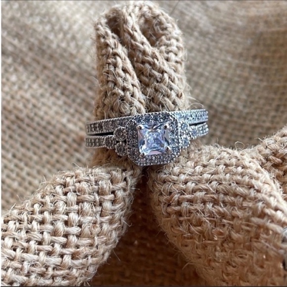 PRINCESS Elegant engagement ring simulated  diamond white gold Plated Size 6 - Picture 14 of 14
